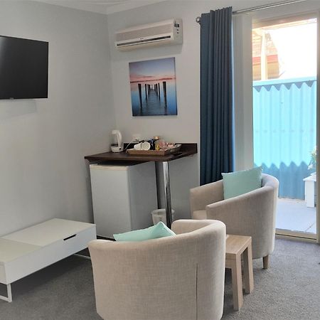 Palm Beach Guest House Rockingham Dış mekan fotoğraf