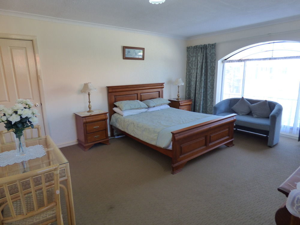 Palm Beach Guest House Rockingham Dış mekan fotoğraf