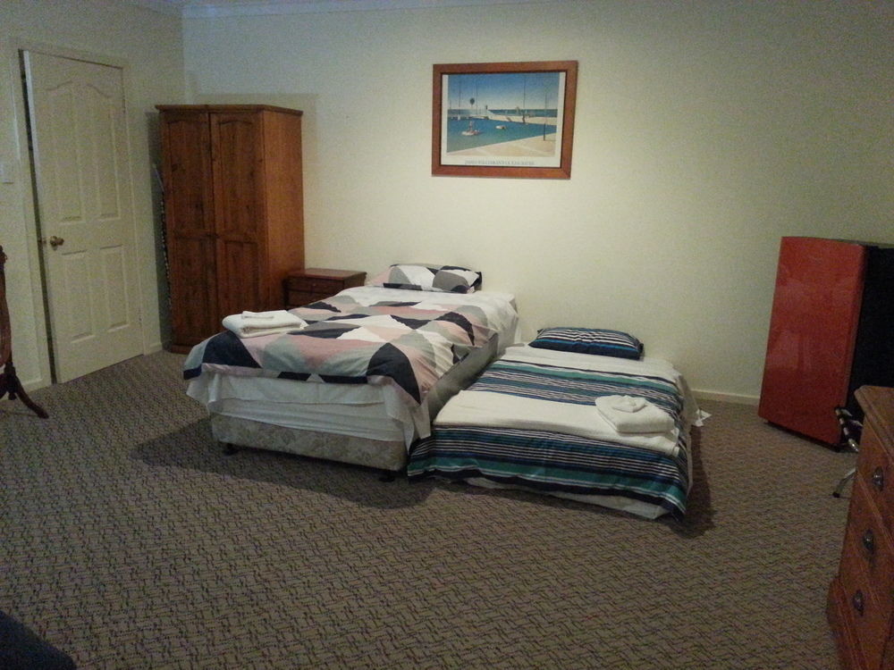 Palm Beach Guest House Rockingham Dış mekan fotoğraf