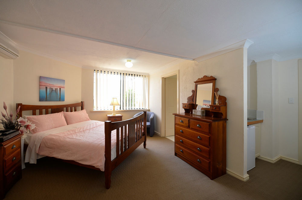 Palm Beach Guest House Rockingham Dış mekan fotoğraf