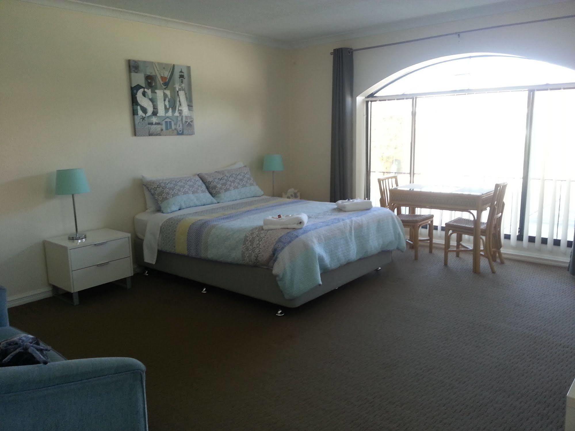 Palm Beach Guest House Rockingham Dış mekan fotoğraf