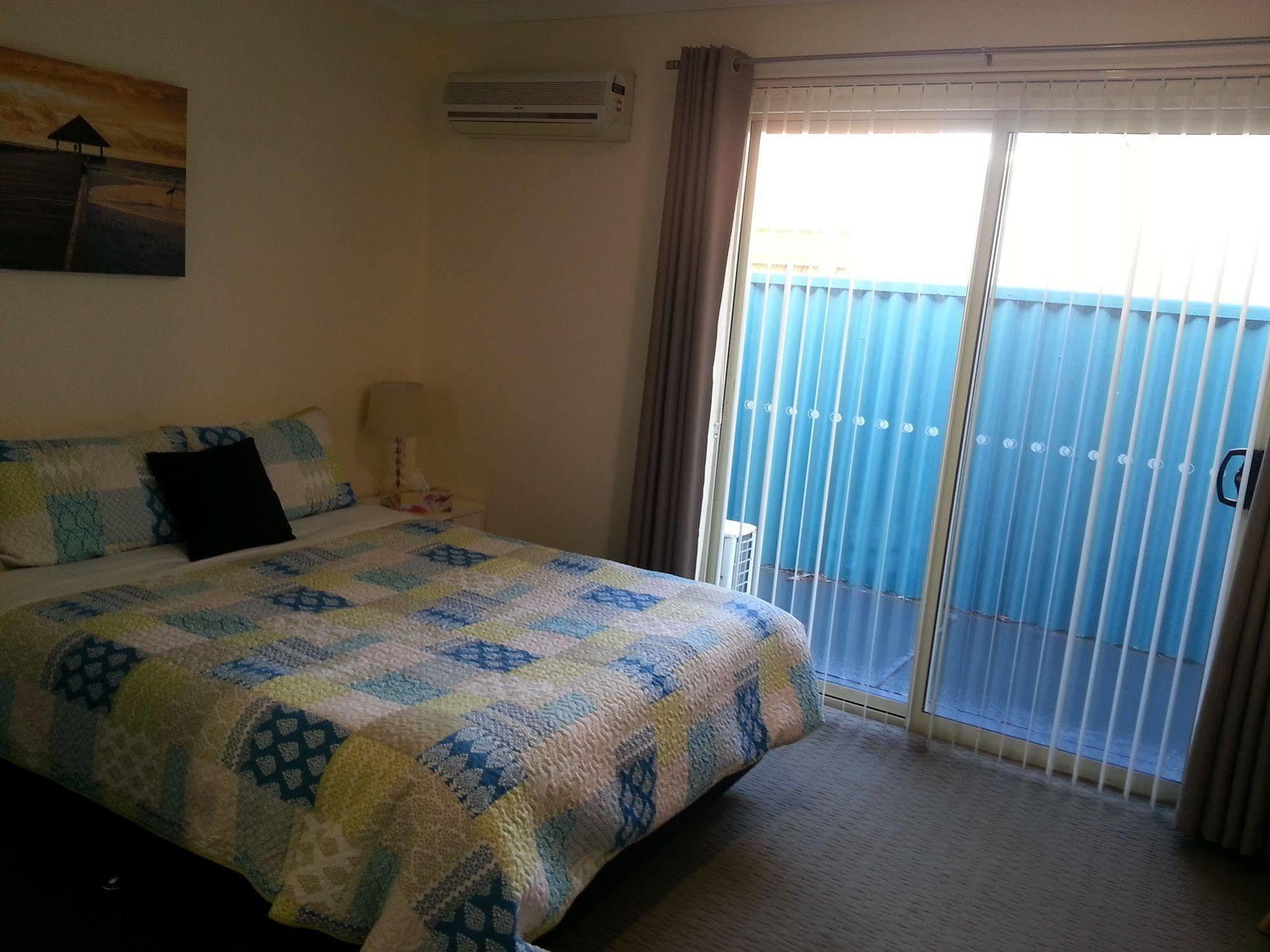 Palm Beach Guest House Rockingham Dış mekan fotoğraf
