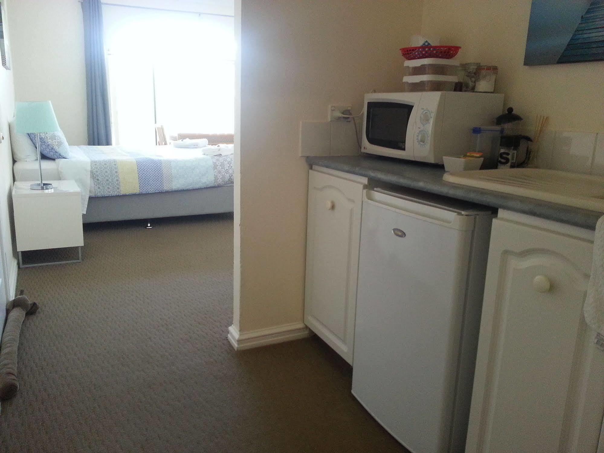 Palm Beach Guest House Rockingham Dış mekan fotoğraf